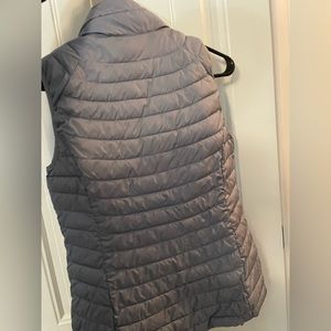 Women’s Columbia vest size medium